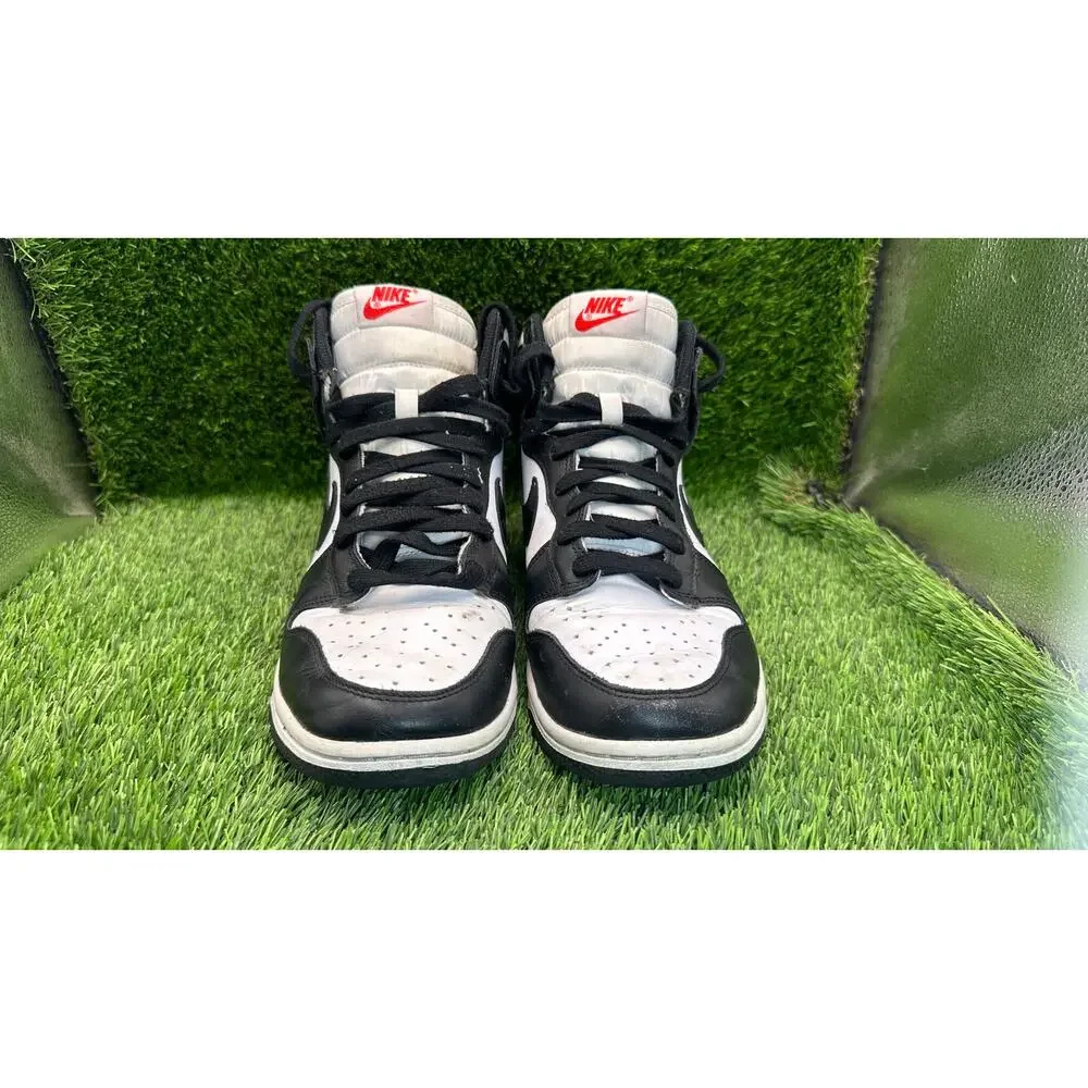 Nike Dunk High DD1869-103 Athletic Sneaker Womens 9 White Leather Gym Training